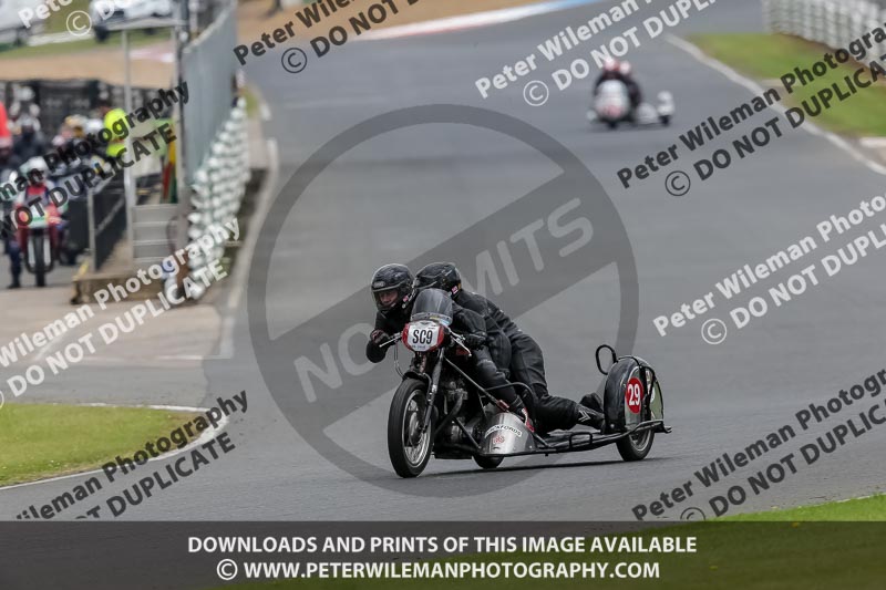 Vintage motorcycle club;eventdigitalimages;mallory park;mallory park trackday photographs;no limits trackdays;peter wileman photography;trackday digital images;trackday photos;vmcc festival 1000 bikes photographs